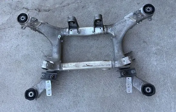 BMW 5 G30 G31 G38 Rear subframe 6861201 B18298R298