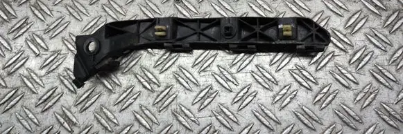 Front bumper mounting bracket
