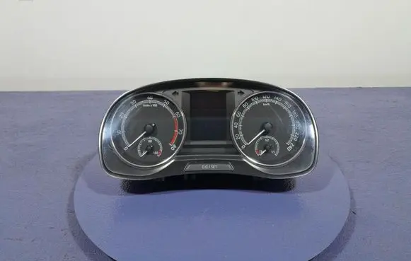 Skoda Fabia Mk3 (NJ) Speedometer (instrument cluster) 6V0920740D