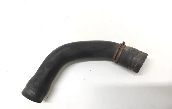 Mercedes-Benz Vito Viano W639 Engine coolant pipe/hose A6395013882