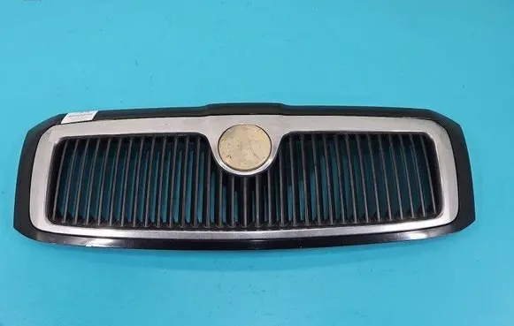 Skoda Superb B5 (3U) Front bumper upper radiator grill 3U0853651C IMPRK1458934
