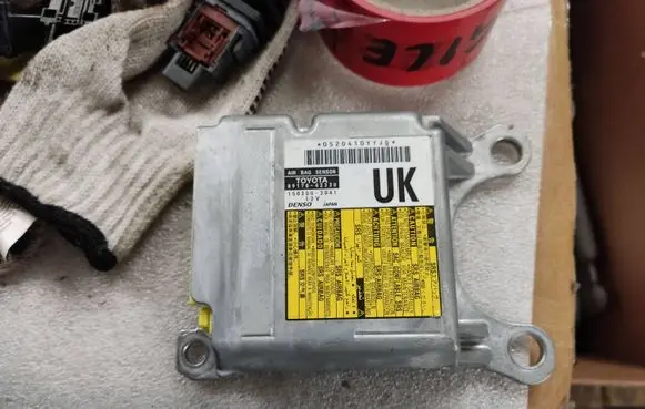 Toyota RAV 4 (XA30) Airbag control unit/module 8917042330 0520410YXJD 1503002041