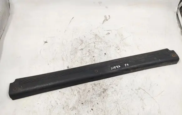 Ford Sierra Front sill trim cover 87BBA13209AAW