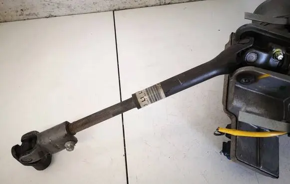 Opel Corsa D Steering column universal joint 13248191