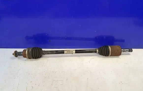 Rear driveshaft