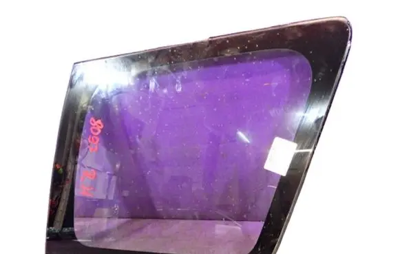 Honda CR-V Rear side window