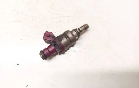 Mercedes-Benz C W203 Fuel main line pipe A2710780023