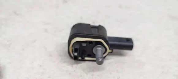 BMW X6 F16 Airbag deployment crash/impact sensor 9224178 05041 170209