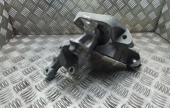Citroen Jumpy Engine mount bracket 4A110010