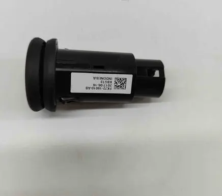 Land Rover Discovery 5 USB socket connector FK7219010AB