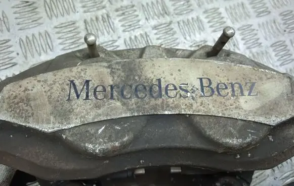 Mercedes-Benz GLC X253 C253 Front brake caliper