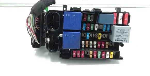 Renault Megane III Fuse box set 252360003R
