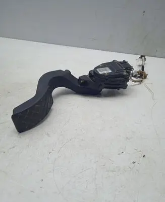 Audi A6 S6 C5 4B Accelerator throttle pedal 8D1721523