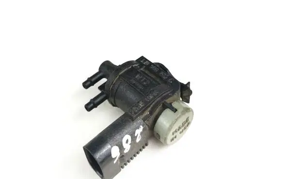 Audi A4 S4 B6 8E 8H Turbo solenoid valve 1j0906283c