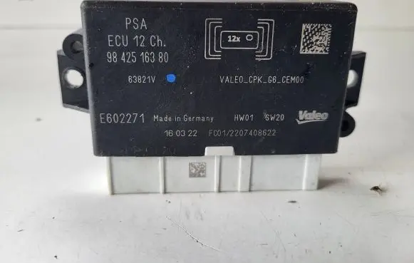 Opel Mokka B Other control units/modules 9842516380