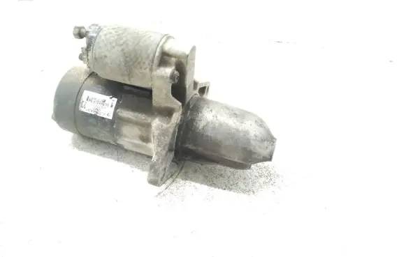 Subaru Forester SF Starter motor