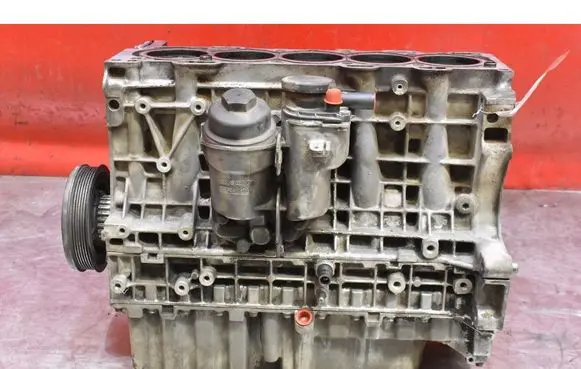 Volvo S60 Engine block D5244T