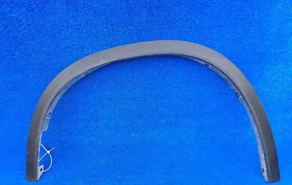 BMW X1 U11 Front arch trim 9883561