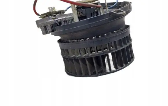 Mercedes-Benz CLK A208 C208 Front door blower motor 9177450047
