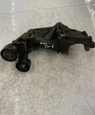 Renault Master III Generator/alternator bracket 117103703R
