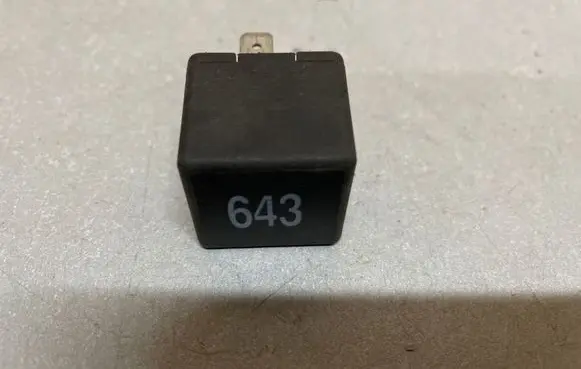 Audi A4 S4 B7 8E 8H Other relay 8K0951253