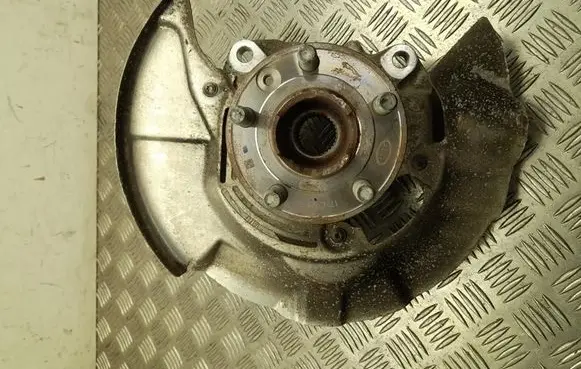Land Rover Range Rover Evoque L551 Front wheel hub 28C76776