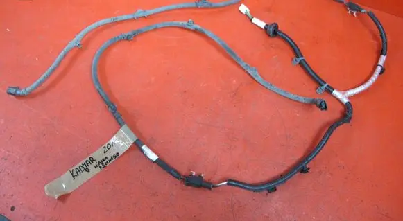 Renault Kadjar Handbrake wiring loom/harness 241103848R 241104858R