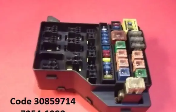 Volvo S40, V40 Fuse box set 30859714 72541998