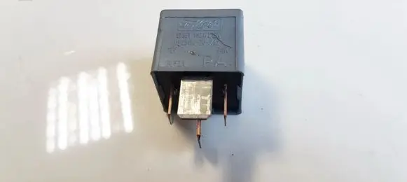 Volvo XC90 Other relay 5M5T14B192EA V23136-J4-X62