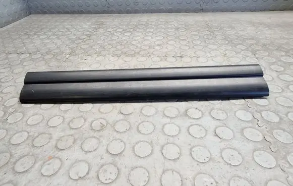 BMW X3 E83 Front sill trim cover 7051382