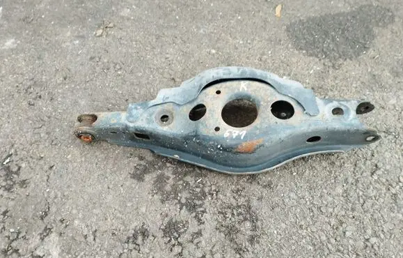 Toyota RAV 4 (XA30) Rear upper control arm/wishbone