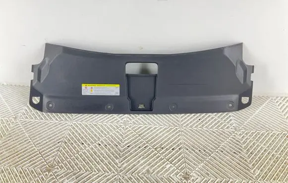 Audi Q3 8U Top upper radiator support slam panel 8U0807081B