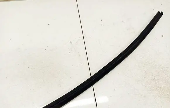 Audi A4 S4 B8 8K Rubber seal rear door 8K0839480C