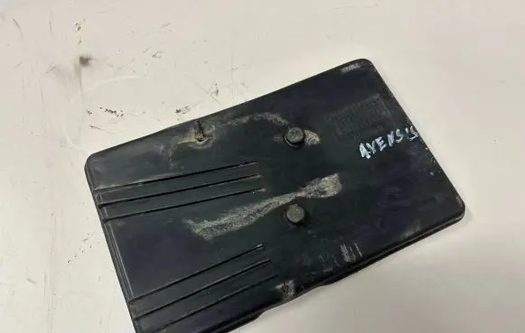 Toyota Avensis T250 Battery box tray cover/lid 7443102040