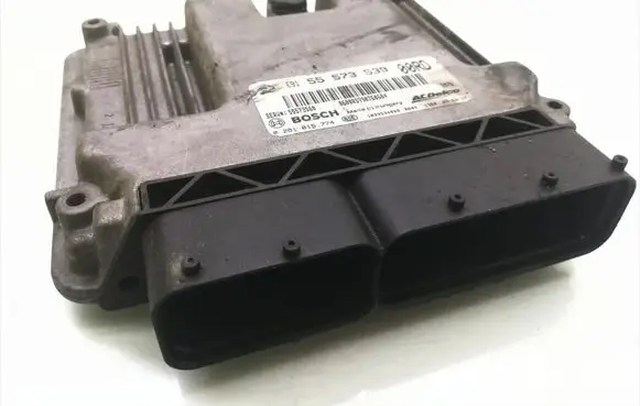Opel Insignia A Engine control unit/module 55573539 0281015774 1039S34068