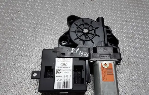 Ford Focus C-MAX Front door window regulator motor 7M5T14B533CC
