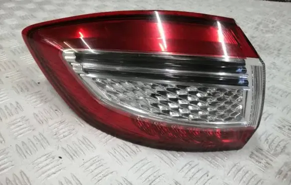 Ford Mondeo MK IV Rear/tail lights