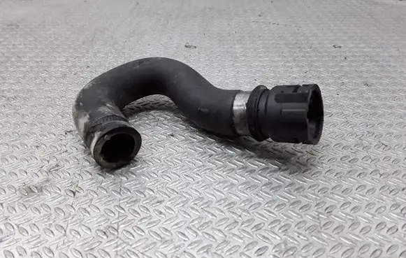 BMW 5 E39 Engine coolant pipe/hose 2247879
