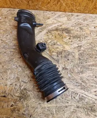Ford Fusion II Air intake hose/pipe DS739R504FB 9013205