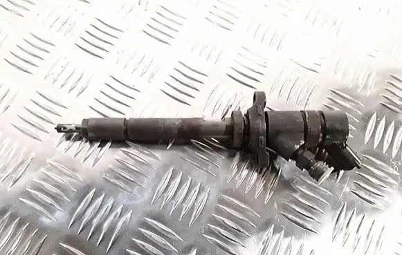 Fuel injector