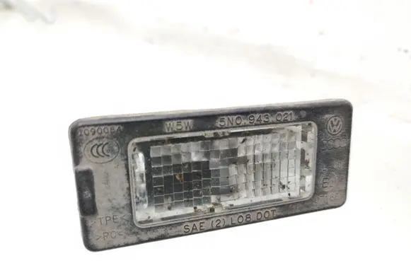 Volkswagen Golf VI Number plate light 5N0943021
