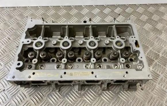Volkswagen Tiguan Engine head 05E103063F