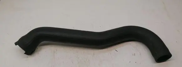 Ford Transit Intercooler pipe mounting bracket YC156C645AG