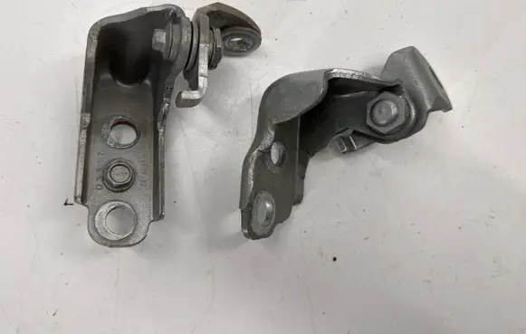 Ford Mustang VI Front door hinges set FR3Z6322810B FR3Z6322800B FR3Z6322800A