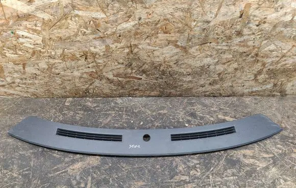 Chrysler 300 - 300C Dashboard air vent grill cover trim 60471N003