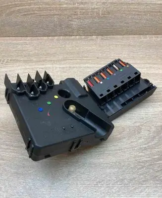 Mercedes-Benz E W211 Fuse module A2115461341