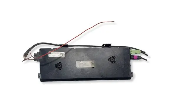 BMW X3 F25 Aerial antenna amplifier 9276064 01201000 DA101586