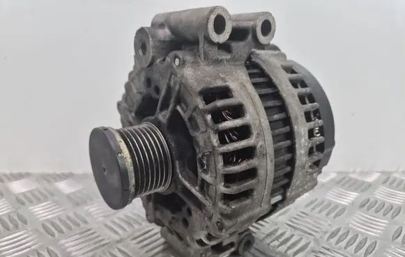 BMW 3 E90 E91 Generator/alternator 7550968