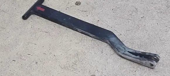 Volkswagen PASSAT B5.5 Engine bonnet (hood) release handle 3B0823593D
