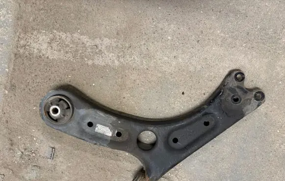 Hyundai i30 Front control arm 54500G4AA0
